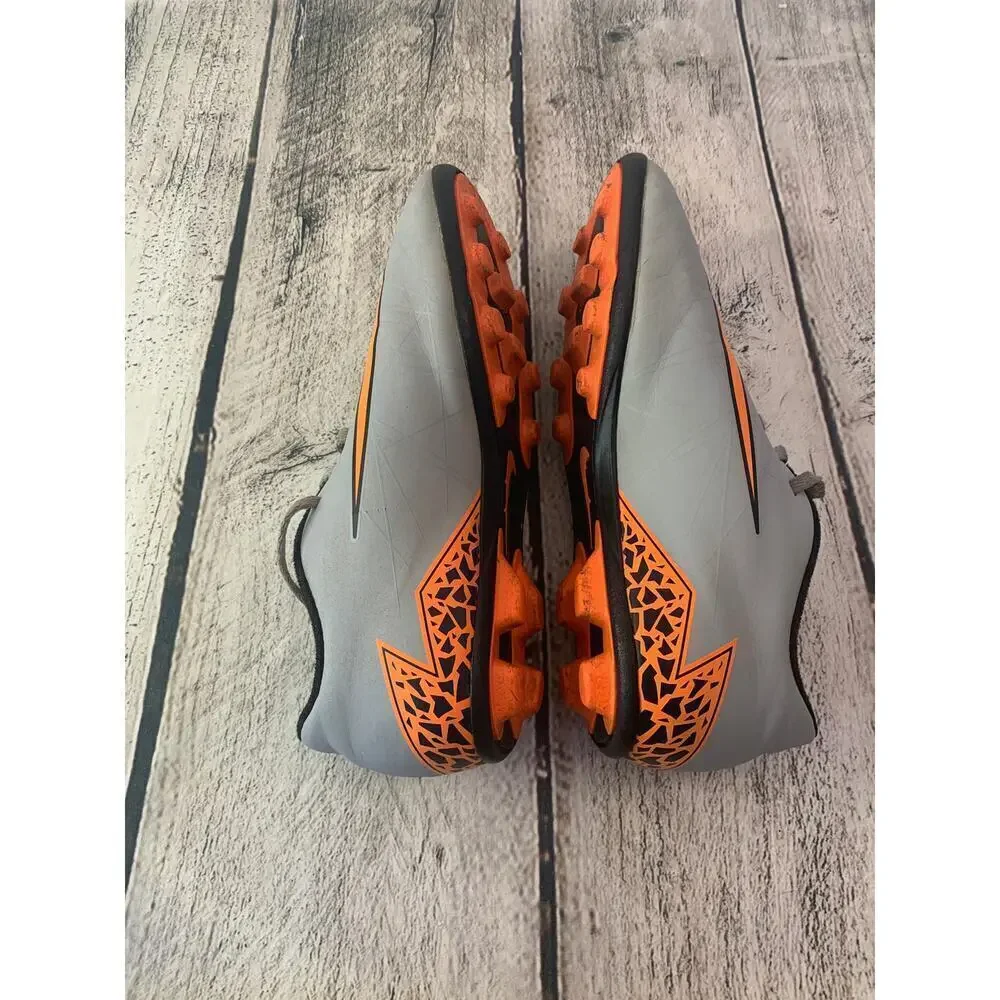 NIKE Unisex Kids HyperVenom Phelon II Soccer Cleats / Size: 3Y